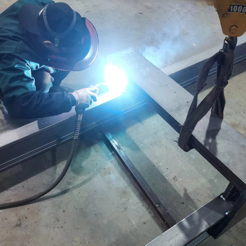 Spawanie łukiem metalowym w osłonie (SMAW)